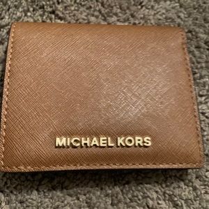 Michael kors tan wallet never use small great for credit cards